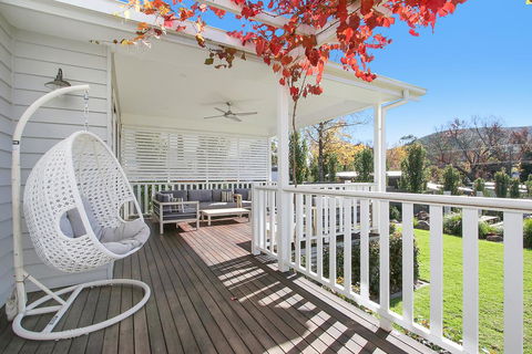 Winter Home - Our Place At Bright - Renee 1