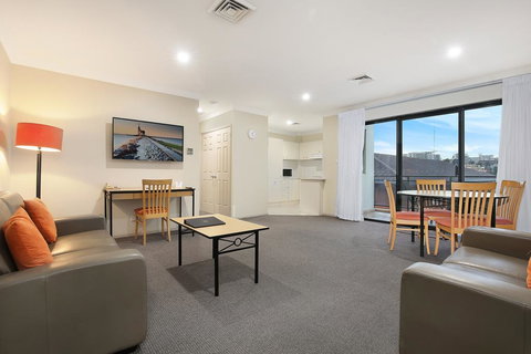 Wollongong Serviced Apartments - Swimm 3