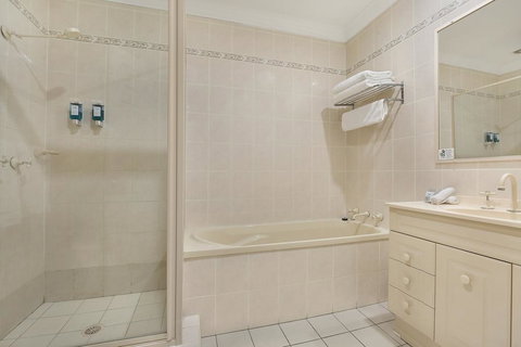Wollongong Serviced Apartments - Swimm 2