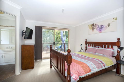 Wonder On Wattlevale - Renee 3