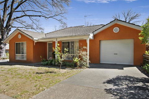 Wood Street Central - Central Location! - Renee 0