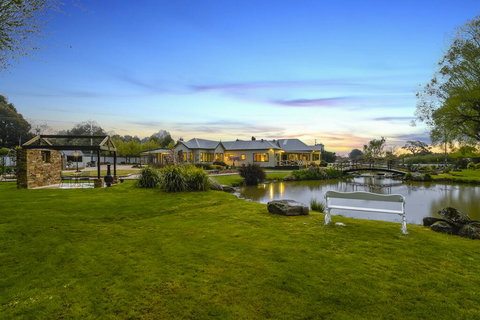 Woodend Old School House - Internet Find 2