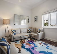 Woollahra Roslyndale Avenue - Renee