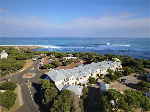 Yallingup Beach Resort - Petrol Stations 0