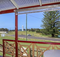Yamba Pilot Cottage 1 - pets welcome - close to beach - Renee