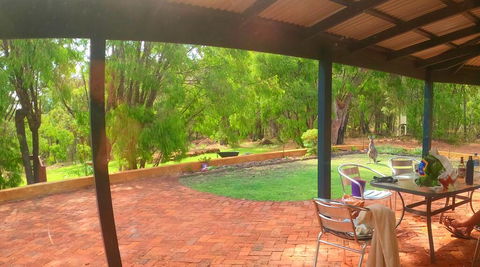 Yallingup Pet Friendly Bush Retreat - Petrol Stations 1