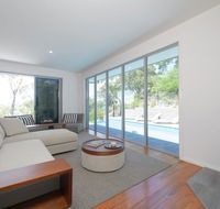 YARINGA - Retreat Style Accomodation with Swimming Pool - Swimm