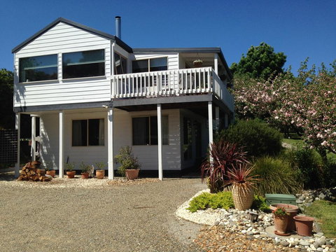 Yarra Glen Bed & Breakfast - Swimm 0
