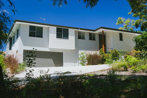 YARINGA - Retreat Style Accomodation With Swimming Pool - Internet Find 1