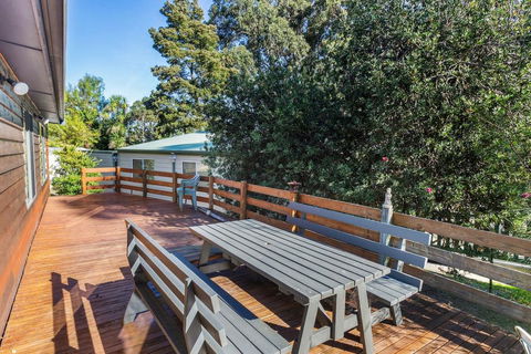 YARRABEE - The Perfect Getaway! - Petrol Stations 3