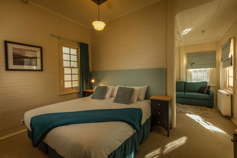 Yarrangobilly Caves House - Renee 2