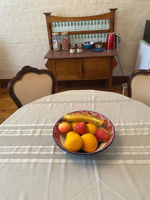 Yass Central B&B - Qld Realsetate 2