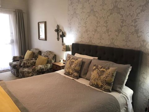 Yellow Gum Bed And Breakfast - Internet Find 1