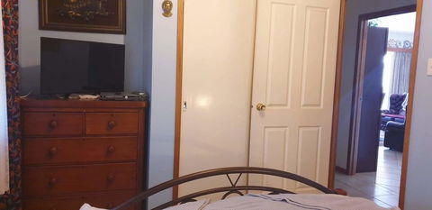 York's Lookout Lodge Bed And Breakfast - Internet Find 1