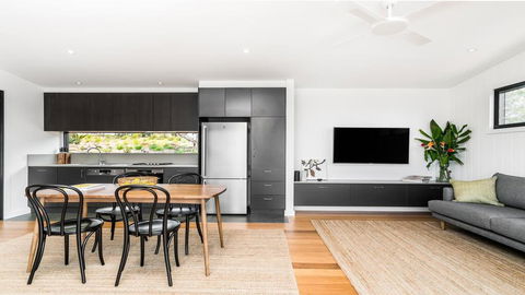 Your Luxury Escape - Carinya Cottages 4 - Internet Find 1