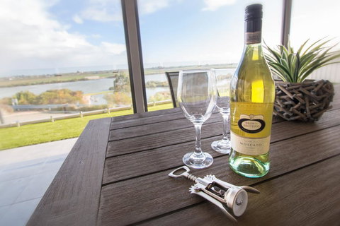 Serenity And Sweeping Murray River Views - Renee 2