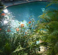 Avoca Beach Hotel - Petrol Stations