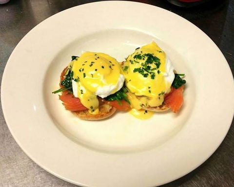 Essence Cafe On The Boulevard - Renee 3