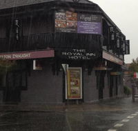 Royal Inn Hotel Waratah - Petrol Stations