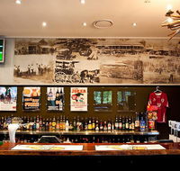 Cooroy Hotel - Renee