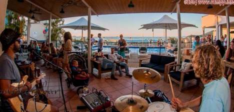 Anchor Bar - Renee 1