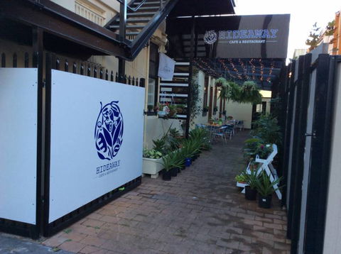 Hideaway Cafe & Restaurant - Internet Find 0