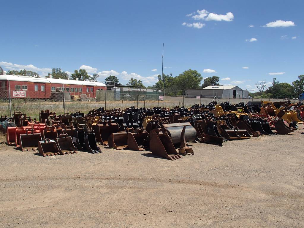 Excavating Earthmoving Equipment Renee