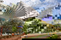 Broadwater Resort Como