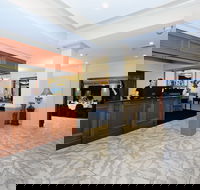 Rydges Armidale - Petrol Stations