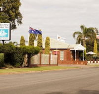 John Pirie Motor Inn - Internet Find