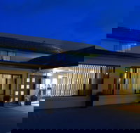 Country Plaza Queanbeyan - Internet Find
