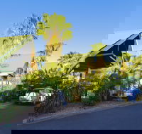 Desert Palms Alice Springs - Petrol Stations