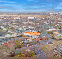 Lake Inn Ballarat - Internet Find