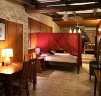 Cedar Park Rainforest Resort - Swimm