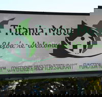 Titania Motel - Renee