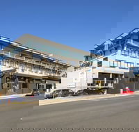 Gateway Hotel by Nightcap Plus - Internet Find