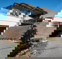 The Waverley International Hotel - Qld Realsetate