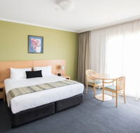 The Woden Hotel - Renee