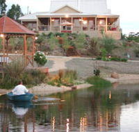 Blue Cliffs Retreat - Swimm