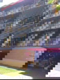 Darwin Poinciana Inn