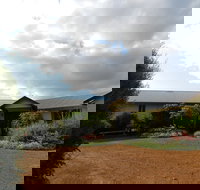 Shambhala Guesthouse - Renee