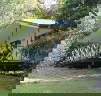 Capricorn Caves - Caravan Park - Internet Find