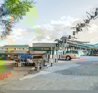 Arabella Motor Inn - Renee