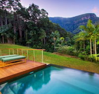 Crystal Creek Rainforest Retreat - Internet Find
