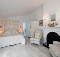 White Dove Cottage Bed  Breakfast - Internet Find