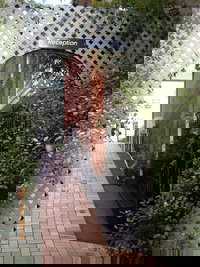 Hi George Bed  Breakfast