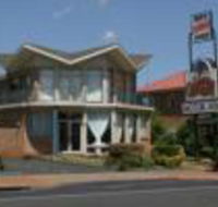 Countryman Motor Inn - Renee
