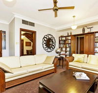 Mandalay Luxury Stay - Internet Find