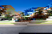 City Plaza Apartments