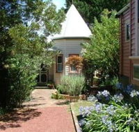 Braeside Garden Cottages - Internet Find